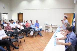 Regionais da Celepar recebem novos veículos