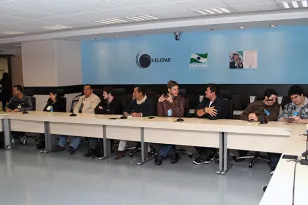 Alunos de TI do Programa S2B do MIC-Tecpar visitam a Celepar