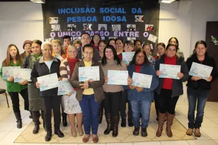 Cidade de Luiziana recebe primeiro curso de Acesso à Internet e Redes Sociais