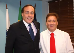Deputado Stephanes Junior e o presidente Jacson Carvalho Leite em reunião na Celepar
