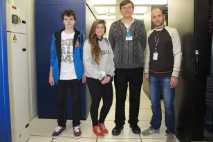 Celepar recebe visita de alunos da TECPUC