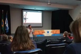 Celepar recebe palestra sobre mitos e verdades nas atividades físicasv