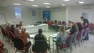 Celepar leva Curso e Smartphone ao Paraná Cidadão de Paranavaí