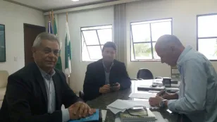 Prefeitura de Matinhos assina proposta do Prefeitura 156