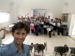 Celepar ministra Curso Básico de Smartphone em Londrina