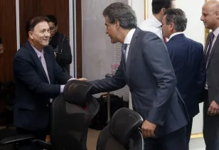 Espírito Santo adotará aplicativo paranaense Menor Preço
