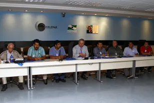Futuros gestores de Pontal do Paraná participam de reunião na Celepar
