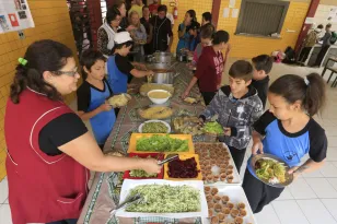 Distribuição da alimentação escolar de 2020 é controlada por sistema desenvolvido pela Celepar