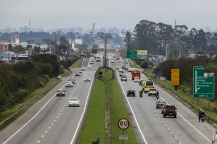Ele faz parte do projeto Celepar Cid@des, que consiste em uma série de soluções voltadas à gestão municipal — algumas são sistemas já consolidados e outras foram lançadas recentemente. Hoje, 92 municípios paranaenses utilizam uma ou mais soluções que integram o pacote
