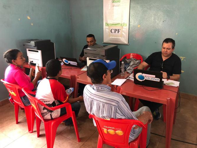 Feira de serviços leva cidadania à população de Nova Tebas com participação da Celepar