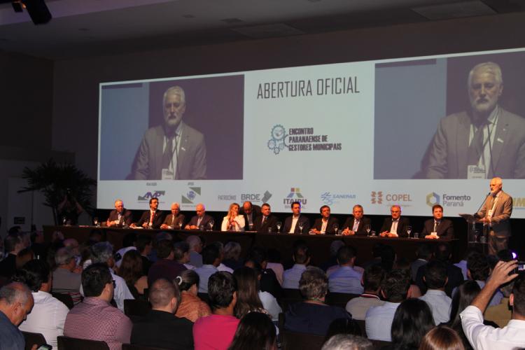 Celepar expõe soluções e serviços em evento da Associação dos Municípios do Paraná