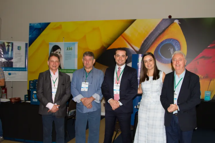 Celepar expõe soluções e serviços em evento da Associação dos Municípios do Paraná