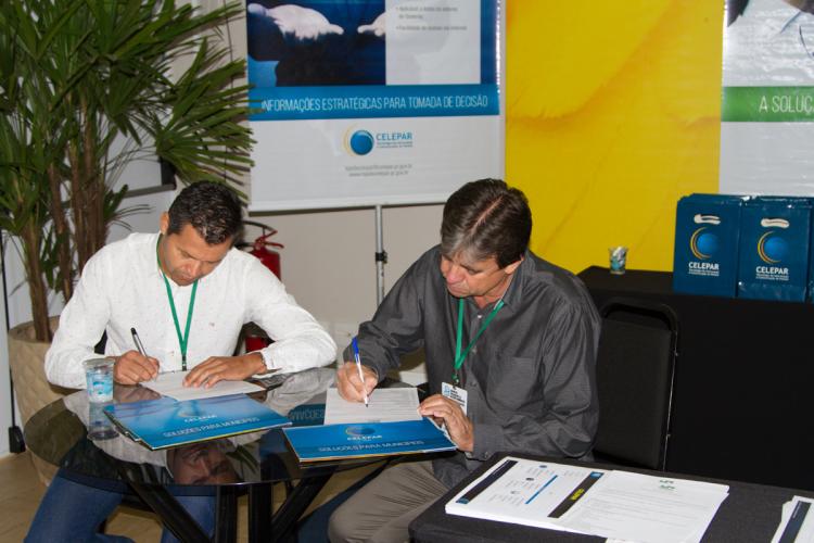 Celepar expõe soluções e serviços em evento da Associação dos Municípios do Paraná