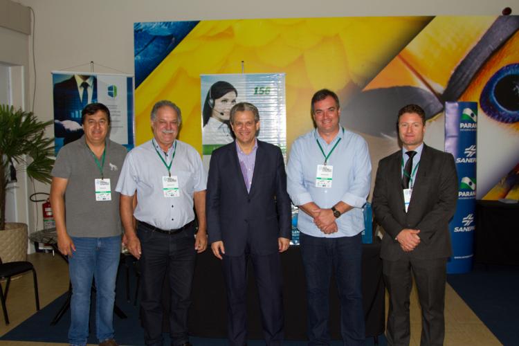 Celepar expõe soluções e serviços em evento da Associação dos Municípios do Paraná