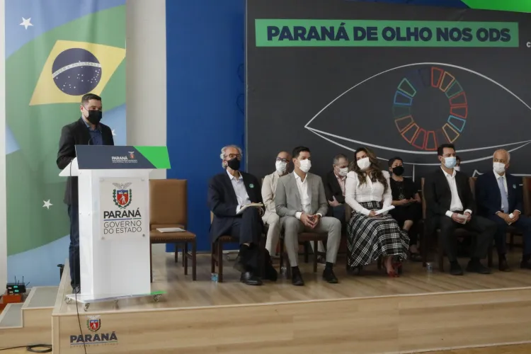 Paraná assina cooperação inédita para acelerar desenvolvimento sustentável dos municípios