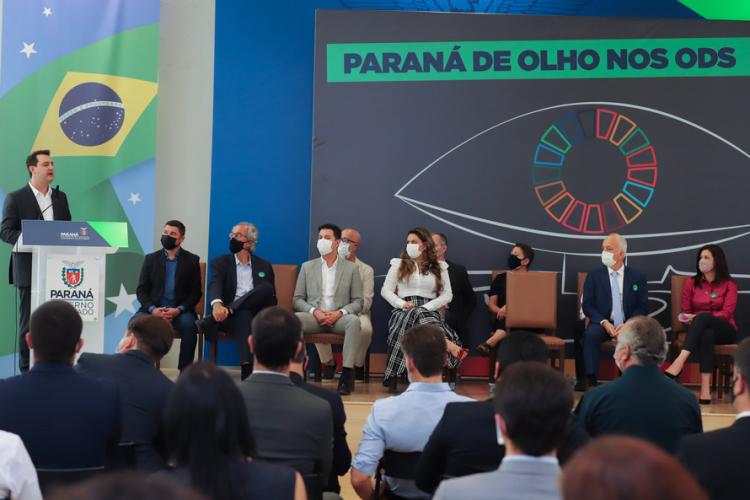 Paraná assina cooperação inédita para acelerar desenvolvimento sustentável dos municípios