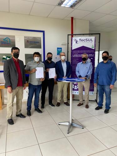 Celepar firma parceria tecnológica com prefeitura de Pato Branco