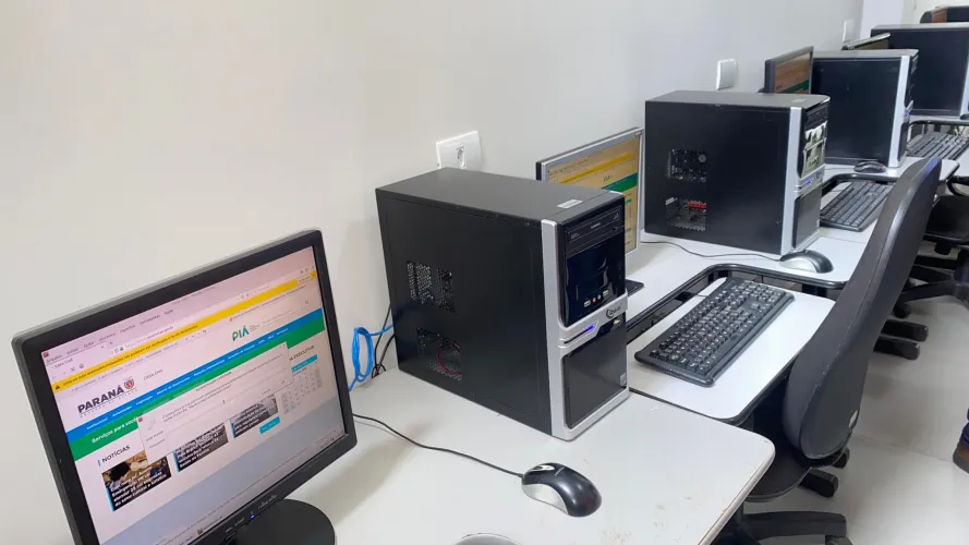 Celepar entrega computadores ao novo prédio de Espaço Cidadão - Telecentro em Paiçandu