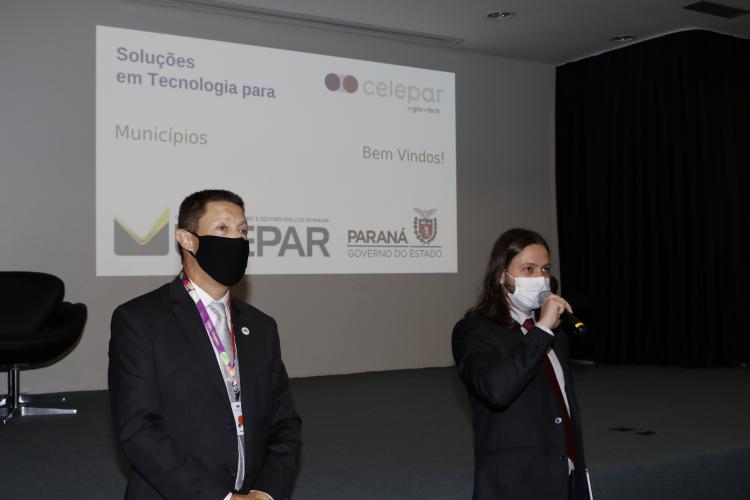 Vereadores de municípios paranaenses conhecem estrutura e soluções da Celepar