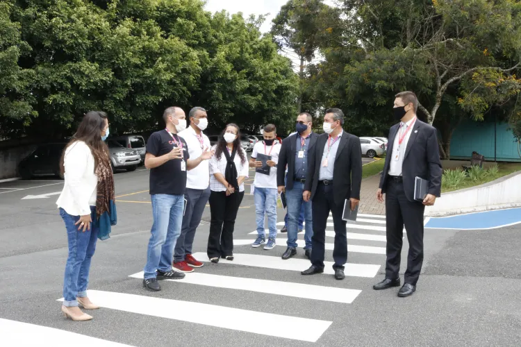 Vereadores de municípios paranaenses conhecem estrutura e soluções da Celepar
