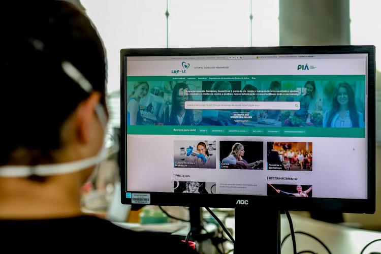 Governo do Estado lança Ame-se, portal voltado às mulheres paranaenses