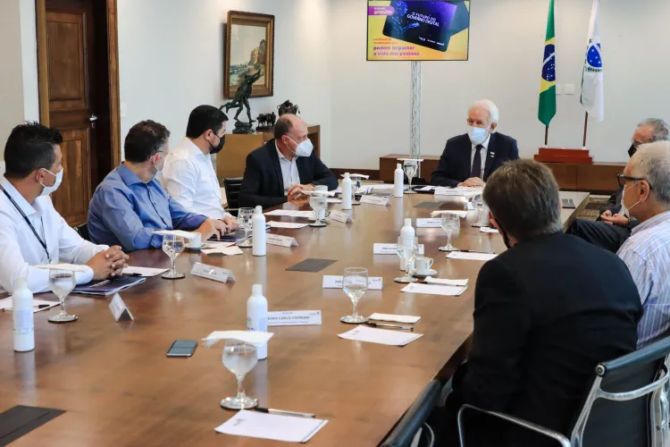 Celepar lança e-book sobre novas estratégias de governo digital com foco na melhoria dos serviços públicos