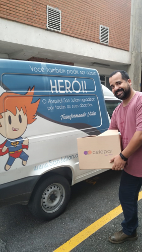 Celepar conecta novos leitores em ação solidária do dia do Livro