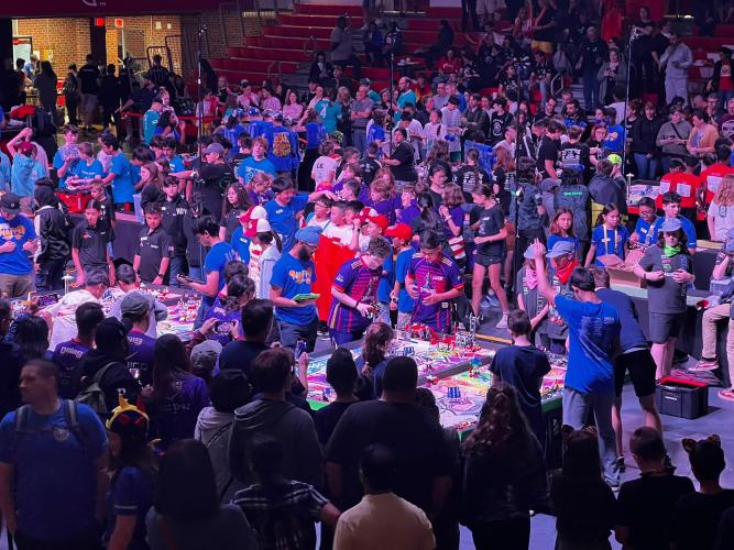 Patrocinada pela Celepar, equipe paranaense de robótica conquista prêmio em torneio nos Estados Unidos