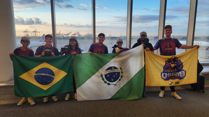 Patrocinada pela Celepar, equipe paranaense de robótica conquista prêmio em torneio nos Estados Unidos