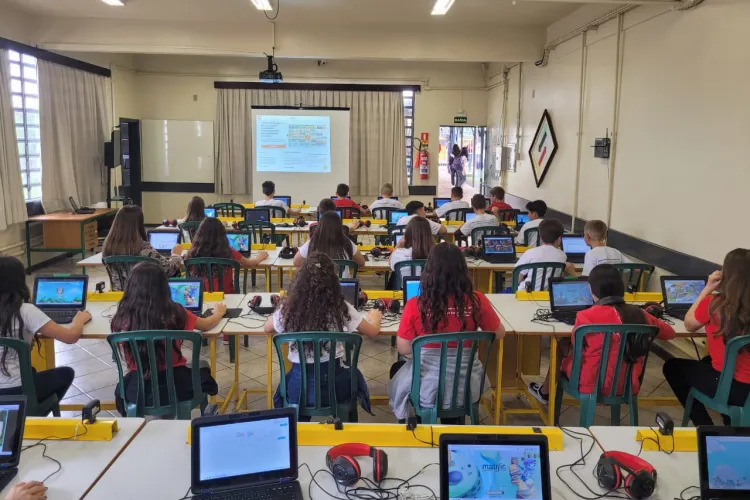 Celepar na educação do Paraná: estado lidera ranking geral do Ideb