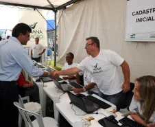 O governador Beto Richa visita a central de cadastro que é administrada pela Celepar