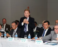 O presidente Jacson Carvalho Leite, representou o governador Beto Richa na abertura do Fórum de Diretores Técnicos, evento que acontece em Curitiba