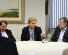 A Secretaria para Assuntos Estratégicos e a Companhia de Informática e Comunicação do Estado do Paraná (Celepar) vão unificar suas ações voltadas à inclusão digital.Curitiba, 16/03/2016.Foto: José Fernando Ogura/SEAE