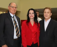 Lucia Helena Cobbo de Lara homenageada pelos seus 25 anos de serviços prestados na Celepar.