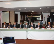 Mesa de abertura da 117ª Reunião Ordinária do Conselho das Associadas da Associação Brasileira de Entidades Estaduais de Tecnologia da Informação e Comunicação (Abep) em Curitiba/PR, nos dias 09 e 10 de fevereiro de 2012