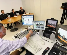 O Secretário Especial para Assuntos Estratégicos, Edson Casagrande, a analista Beatriz Lanza e José Luiz Cesar Cotrino durante web conferência sobre como formular um currículo