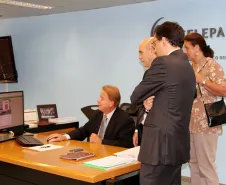 Jacson Carvalho Leite, Bruno Galatti, Elaine Kawa e o diretor Jurídico da Celepar, Rafael Moura de Oliveira