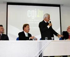 O secretário Alipio Leal destaca os avanços do Paraná nas questõs relativas à internet