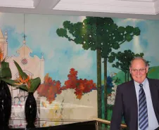 Na foto o diretor administrativo-financeiro da Companhia de Informática do Paraná, Lucio Alberto Hansel, vai ocupar uma vaga de suplente e o presidente da Celepar, Jacson Carvalho Leite, continua na diretoria da Associação Brasileira de Entidades Estaduais de Tecnologia da Informação e Comunicação (Abep), ele foi reeleito como presidente do Conselho Fiscal
