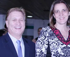 Jacson Carvalho Leite e a secretária da Justiça, Maria Tereza Uille Gomes