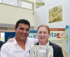David Amorim homenageado pelos seus 25 anos de serviços prestados na Celepar.