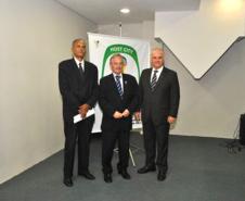Reunião da Câmara Temática de Comercial e Tecnologia, realizada no auditório da Celepar. Na foto (E/D): Adão Pedroso, o secretário para Assuntos da Copa, Mario Celso Cunha e o presidente da Câmara Temática, Omar Sabbag Filho.
