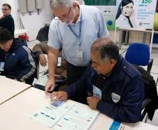 Mais uma turma com alunos da terceira idade foi formada pela Celepar. Ao todo, 58 pessoas com idade acima de 60 anos participaram do Curso Básico de Smartphone que a companhia oferta gratuitamente.