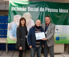 Mais uma turma com alunos da terceira idade foi formada pela Celepar. Ao todo, 58 pessoas com idade acima de 60 anos participaram do Curso Básico de Smartphone que a companhia oferta gratuitamente.