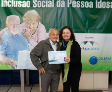 Mais uma turma com alunos da terceira idade foi formada pela Celepar. Ao todo, 58 pessoas com idade acima de 60 anos participaram do Curso Básico de Smartphone que a companhia oferta gratuitamente.