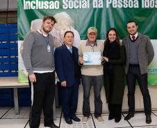 Mais uma turma com alunos da terceira idade foi formada pela Celepar. Ao todo, 58 pessoas com idade acima de 60 anos participaram do Curso Básico de Smartphone que a companhia oferta gratuitamente.