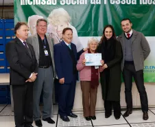 Mais uma turma com alunos da terceira idade foi formada pela Celepar. Ao todo, 58 pessoas com idade acima de 60 anos participaram do Curso Básico de Smartphone que a companhia oferta gratuitamente.