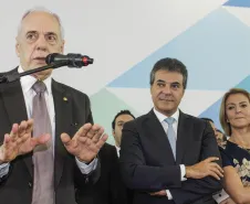 Governador Beto Richa empossa os novos secretários estaduais, chefe da Casa Civil, Valdir Rossoni, da Administração, Reinhold Stephanes e da Justiça, Cidadania e Direitos Humanos, Artagão Junior. Curitiba, 21/03/2016. Foto: Pedro Ribas/ANPr