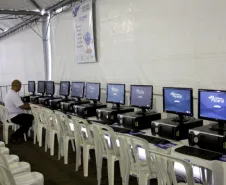 Montagem do estande da Celepar