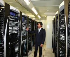 Governador Beto Richa inaugura novo Data Center corporativo do governo e o Centro Integrado de Informações Estratégicas da Celepar.